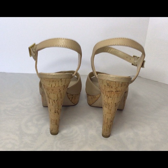 Nine West Cork Platform Heels - Picture 3 of 3